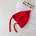Red knit baby elf hat with soft chin straps and cozy plush pompoms for infant winter wear - Cap circumference 40-48cm, suitable for 3-18 months / Nipple Red