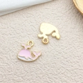 Colgantes de ballena en esmalte rosa y blanco con baño de oro para joyería artesanal - Ballena Rosa (12x14mm)