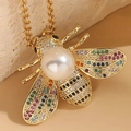 Collana ape dorata con perla grande e zirconi colorati sul ciondolo a forma di insetto - XL2148-1 Ape