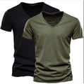 Detalle de pack de dos camisetas de cuello en V en algodón flameado en negro y verde - S / Negro + Verde Militar