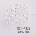Dettaglio decorazioni unghie a stella argento MZH-A521 con misura di 5x6,5mm - Stile Stella a Quattro Punte Cava Argento (A521) / 5*6.5mm