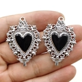 Pendenti cuore retrò in lega di zinco con goccia d'olio nera e dettagli di fiamme - Stile 1 / Argento Nero