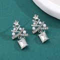 Elegant Christmas tree stud earrings with pearls and crystal pendant on green background - Silver Star Pearl Christmas Tree (1865)