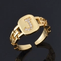 Bague dorée avec lettre J en zircon et anneau ajustable à texture tissée pour femme - Lettre J