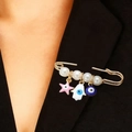 Broche Main de Fatma Œil Bleu avec perles blanches sur épingle dorée pour femmes - 06 Kc Or 3762
