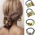 Punk-Stil goldener Doppelring-Haargummi aus Metall mit glattem Finish für kreatives Styling - Set 16 (Gold/Silber Glatt & Texturiert Haargummis)