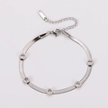 Pulsera de cadena de serpiente plateada con cinco colgantes de números romanos y circón - Color Acero