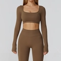 Naadloze chocoladebruine set met crop-top met lange mouwen en hoge taille legging - S / Cacaobruin
