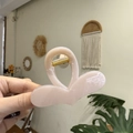 Pinza para el pelo de acetato rosa en forma de corazón con textura de mármol - Pinza Mediana (8cm) / Rosa Nude Claro