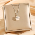 Collana a quadrifoglio d'argento con intarsio in madreperla cangiante e catenina fine - Quadrifoglio Rotante Argento (8146)