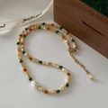 Tiger eye beaded necklace with a white baroque pearl and golden lobster clasp - Malachite Shell Necklace XL0728