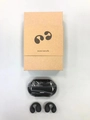 Schwarze T7500 kabellose Ohrclip-Kopfhörer mit Ladekoffer und Kartonverpackung im Set - Kraftpapier-Box / Schwarz