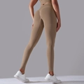 Nahtlose High-Waist Yoga-Leggings in Khaki mit Push-up Effekt für Fitness und Workout - Kakao