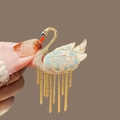 638-swan Tassel