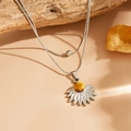 Détail du pendentif tournesol avec œil de chat sur une double chaîne serpent vintage - Oeil de Chat Demi-Tournesol Couleur Acier (712)