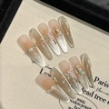 Faux ongles amande longs œil-de-chat champagne avec papillons 3D et perles - Grand L / Style Pointu Mince (2601)