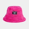 Close-up of rose pink faux fur bucket hat with a camera heart patch and plush texture - M (56-58cm) / Rose Red