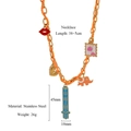 Detail der bunten gewebten orangefarbenen Halskette mit Edelstahlanhängern und Goldkette - Halskette / Orangefarbene Halskette (Style 1)