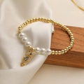 Detail der 18K vergoldeten Perlenkette mit Seepferdchen-Anhänger und Kunstperlen - Bunter Seepferdchen Stil (32023)