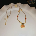 Dettaglio del ciondolo a sacchetto portafortuna dorato con carattere Fu rosso e corda - Pendente Sacchetto della Fortuna Carattere Fu (32# Collana-Oro-Caffè)