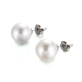 Elegantes pendientes de perlas blancas de imitación con cierre de mariposa metálico - Pendientes de perlas color acero (KE49626-Z)