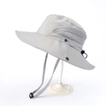 Dettaglio cappello da sole grigio chiaro con rete traspirante e cinturino regolabile - Adulto / Grigio