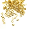 Vista detallada de protectores de hilo en U bañado en oro 14K para bisutería DIY - Oro de 18K