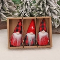 Tre gnomi di Natale con cappelli a quadri rossi e barbe bianche in confezione regalo - Stile Serie Plaid Rosso Nero (K-TS179 Tipo C)