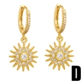 Funkelnde goldene Ohrringe mit Sonnenstern-Anhänger und weißen Zirkonia-Steinen - Goldener Sonnenstrahl Stil (D)