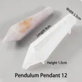 Détail du moule en silicone pour pendentif en résine avec dimensions 9cm x 1,5cm - Pendule No. 12