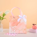 21.5*10*22cm / Schillerndes Rosa (mit Schleife)