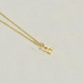 Minimalist gold O-chain necklace featuring a 3D polished capital letter H pendant - Letter H(HXL2998)