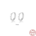 Orecchini a cerchio classici in argento sterling 925 da 7mm con finitura lucida - 7mm / Oro Bianco