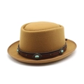 Vintage camel felt jazz hat with leather band and turquoise stone embellishments - M (56-58cm) / Khaki