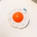 Grappige haarklem in de vorm van een spiegelei met realistische witte en oranje textuur - 6# Spiegelei