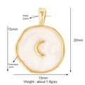 Ciondolo a luna in ottone dorato con smalto crema e dimensioni di 20mm per 15mm - Luna / Bianco Sporco