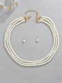 Ensemble collier de perles blanches à trois rangs et boucles d'oreilles dorées - Parure Collier et Boucles d'Oreilles en Perles Blanches (Blanc (Collier+Boucles d'oreilles) A-1049)
