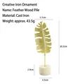 Piuma decorativa dorata in ferro su base bianca, dimensioni 20,2 cm altezza e 5,7 cm larghezza - Piuma di pollo