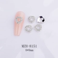 Decorazione unghie a cuore 3D con base in metallo argento e strass bianchi 8x9mm - Cuore Vuoto in Strass Argento (8151)