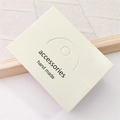 Detail van crème sieradenkaart met handgemaakte accessoires tekst en karton design - 8x6cm Gele Kaart / 1 vel