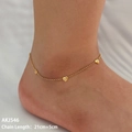 Dettaglio della cavigliera a cuore in oro PVD regolabile 21cm+5cm sulla caviglia - Oro (KA546)