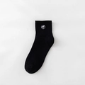 Klassische schwarze Baumwoll-Sportsocken mit dezentem weißem kreisförmigem Stickerei-Logo - Einheitsgröße / Schwarz