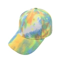 Détail d'une casquette de baseball tie-dye colorée avec œillets et visière courbée - Tie-Dye Vert Jaune