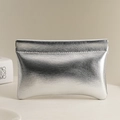 Porte-monnaie en cuir argenté métallisé avec un design rectangulaire minimaliste - Argent (Style Horizontal)