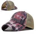Casquette de baseball délavée rose pour queue de cheval avec maille et bandes élastiques - Réglable / Rouge Vin Tie-Dye