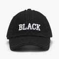 Verwaschene schwarze Baumwollkappe mit weißem BLACK-Stickmotiv und Details im Used-Look - Verstellbar / Schwarz