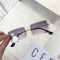 Frameless rectangular sunglasses with purple gradient lenses and gold metal nose bridge - Gold Frame Light Gray Lens