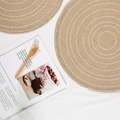 Round beige jute placemat with white concentric patterns and fringe details - 38cm / White Circular Dotted Line