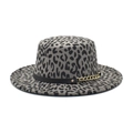 Cappello a tesa piatta leopardato in lana con fascia in pelle e catena dorata - M(56-58cm) / Grigio