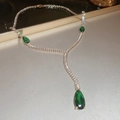 Parure de collier en Y doré avec cristaux goutte verts et petits diamants - Collier - Or (Cristal Vert)